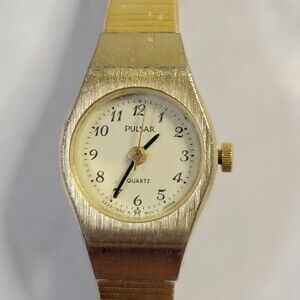 Pulsar vintage ladies gold tone watch V233-0390 6N0661